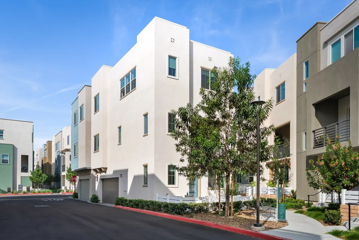 Home exterior in Harbor Pointe at Ponte Vista