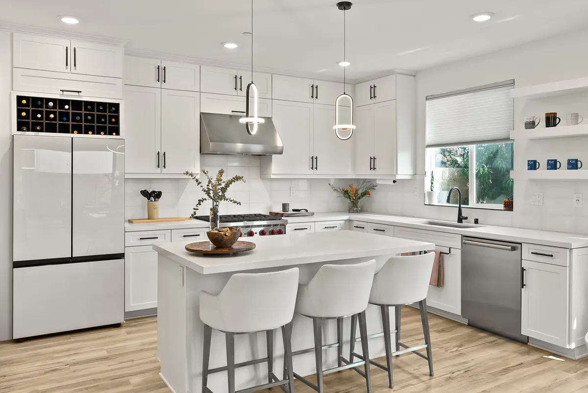 Kitchen island in Westport at Ponte Vista in San Pedro